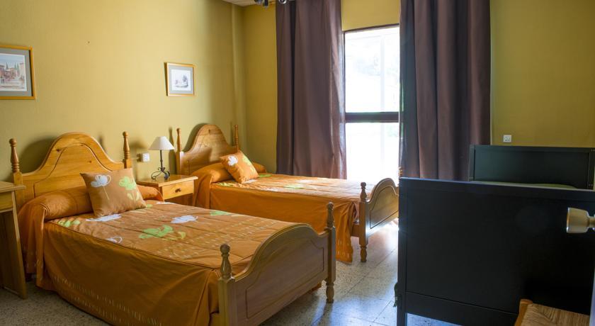 La Casona Del Pinar Albergue San Rafael Ruang foto