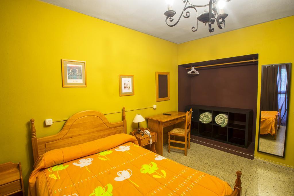 La Casona Del Pinar Albergue San Rafael Bagian luar foto